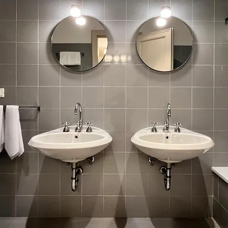 Comedia By Maddalena