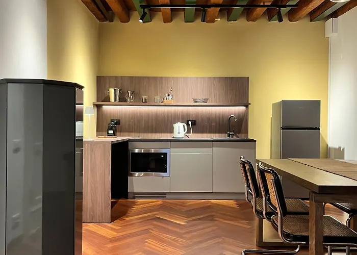 Comedia By Maddalena